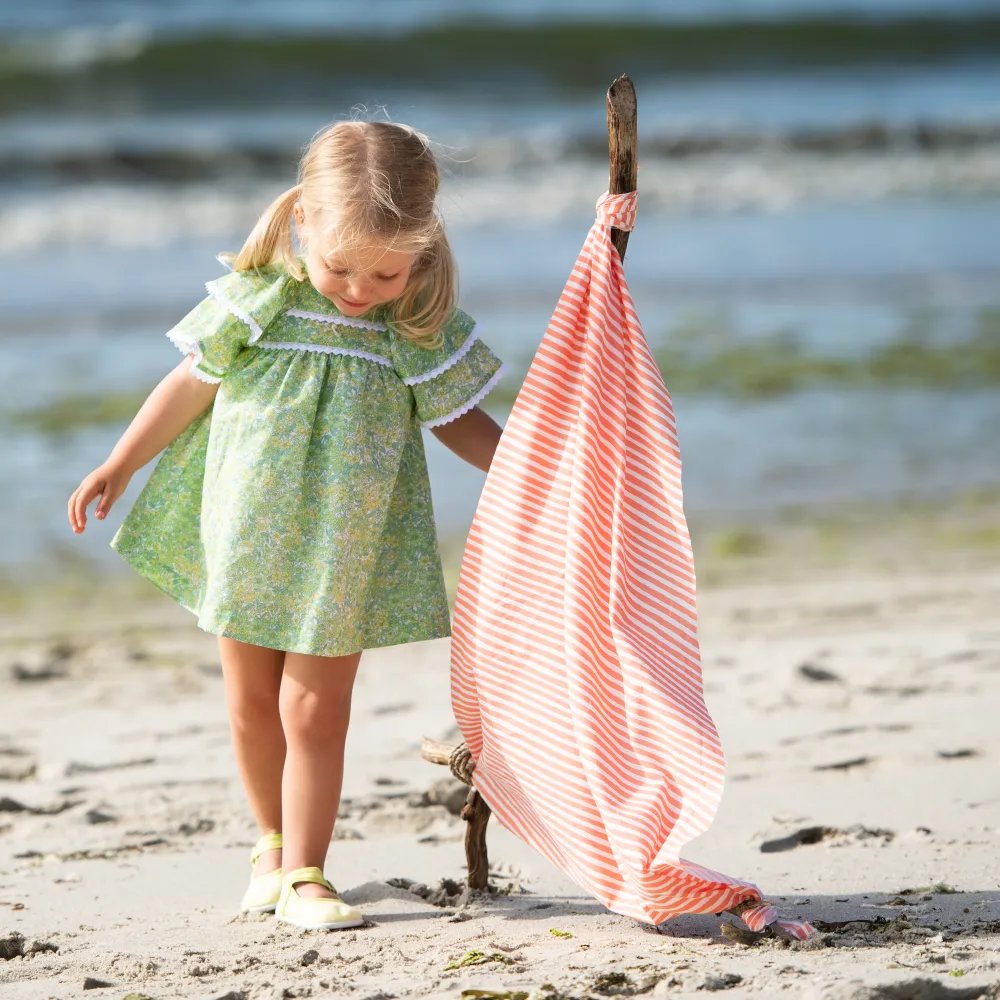 Foque Girls Elegant Green Floral Dress – Perfect for Special Occasions